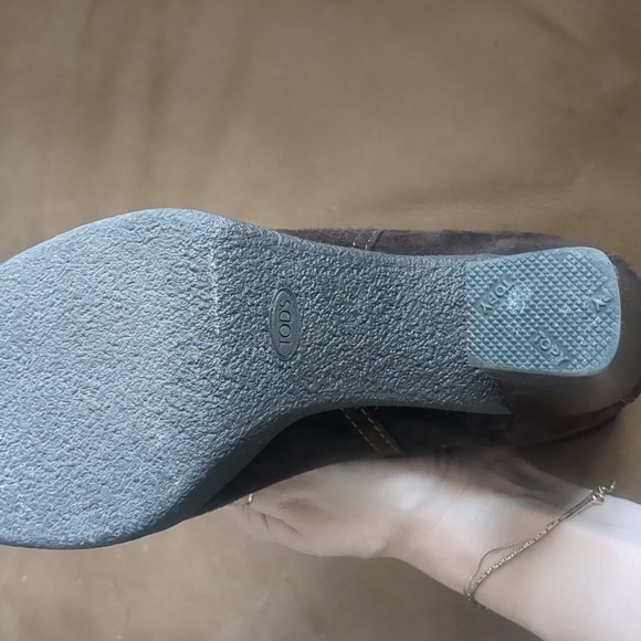 Tod's brown suede boots - Picture 4 of 9